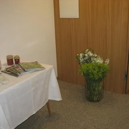 Bed & Breakfast Gaestehaus Laesser