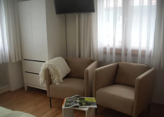 Bed & Breakfast Gaestehaus Laesser Mellau